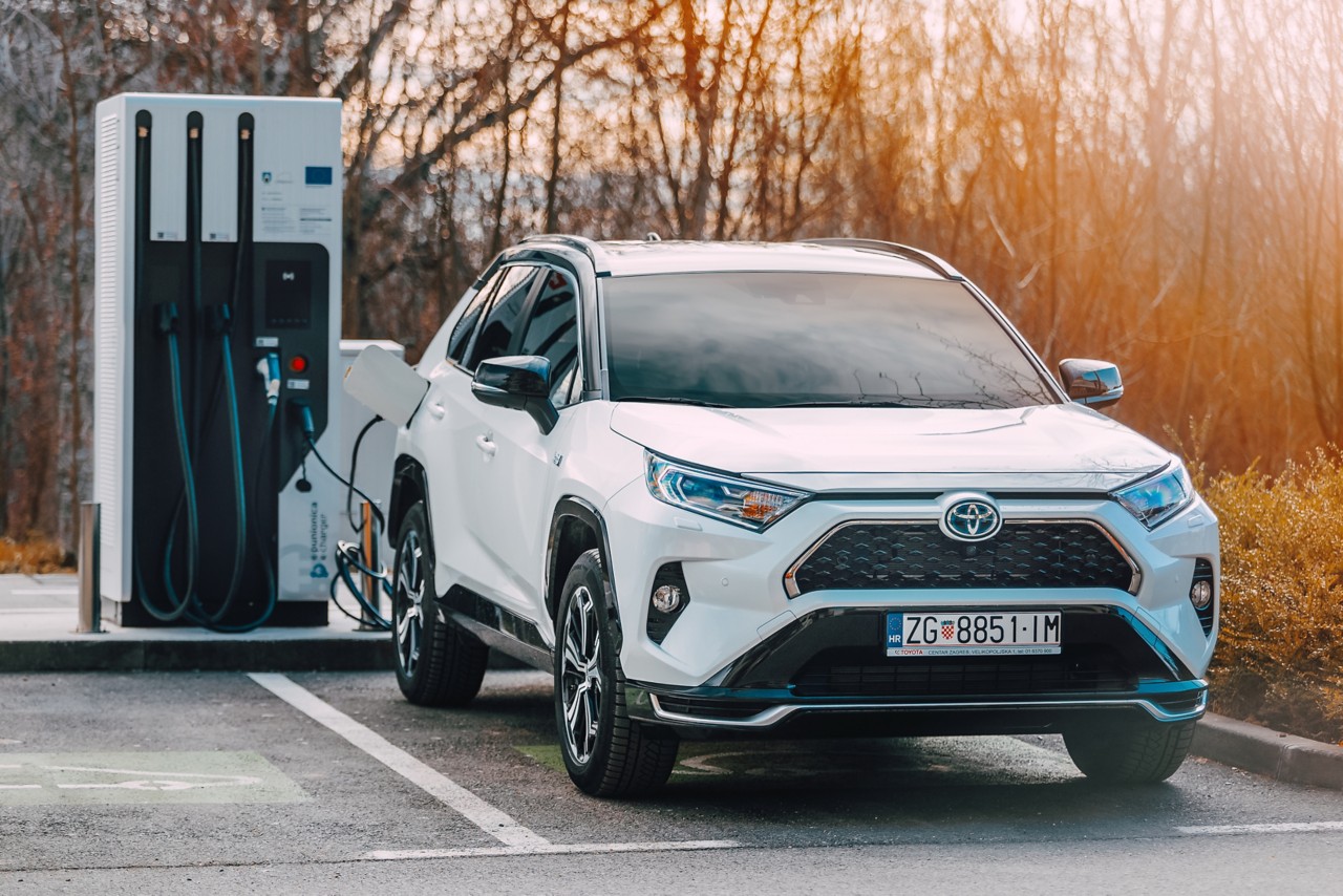 RAV4 Plug In Hybrid