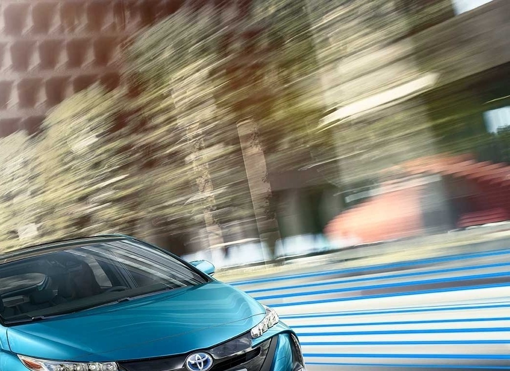 Prius plug-in blue