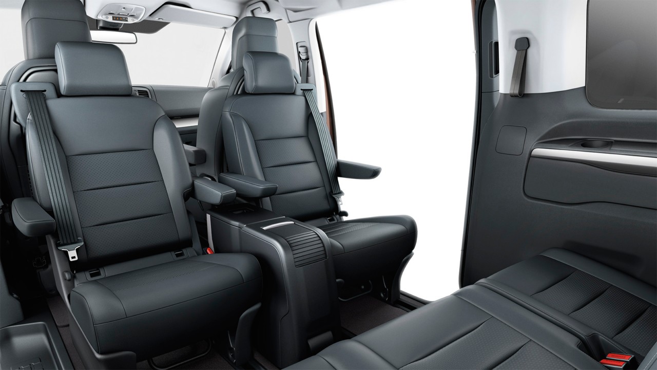 Toyota Proace Verso Gallery
