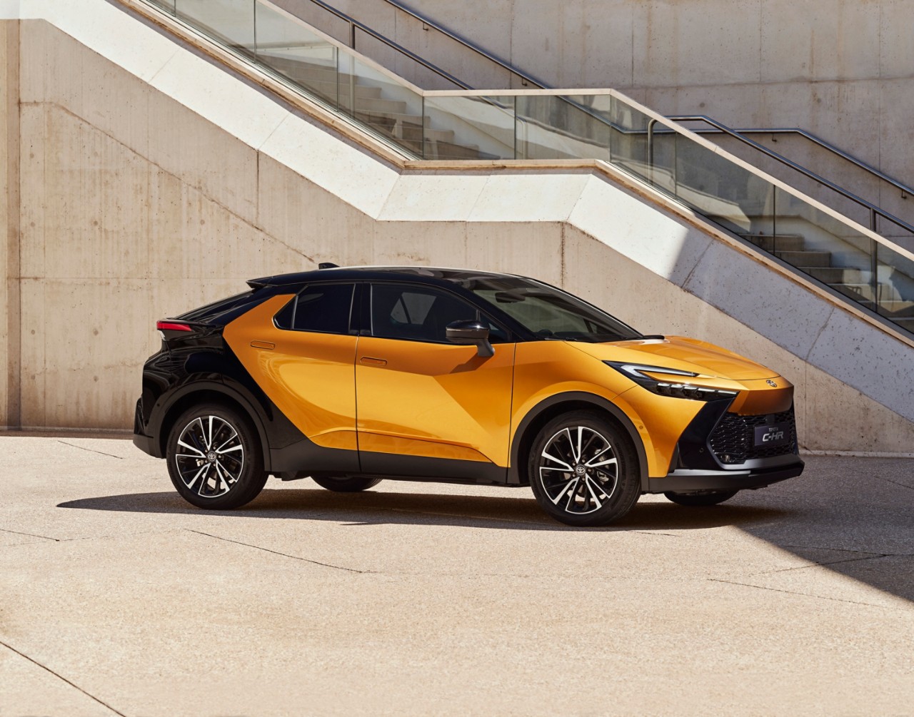 nova toyota c-hr