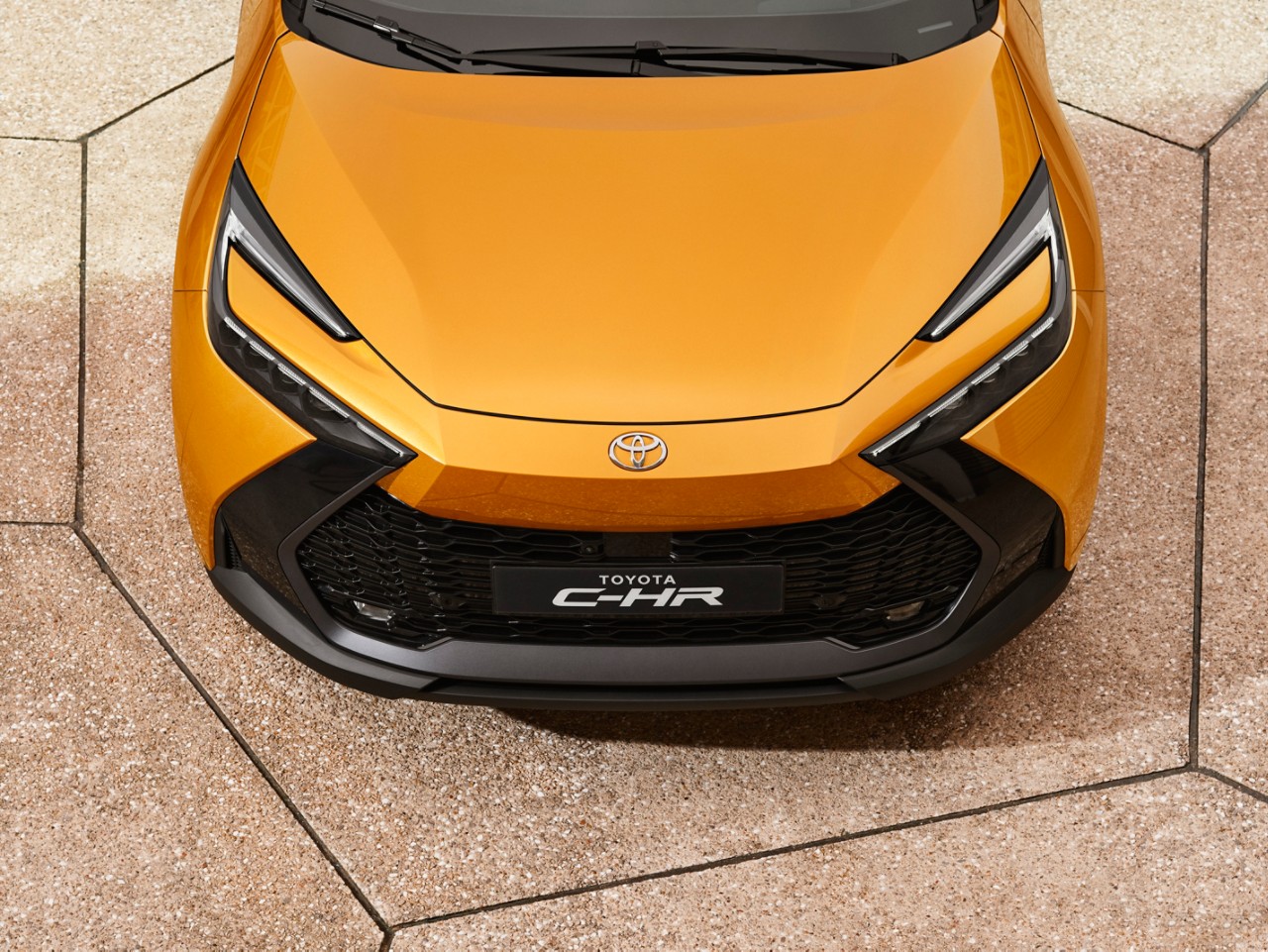 nova toyota c-hr