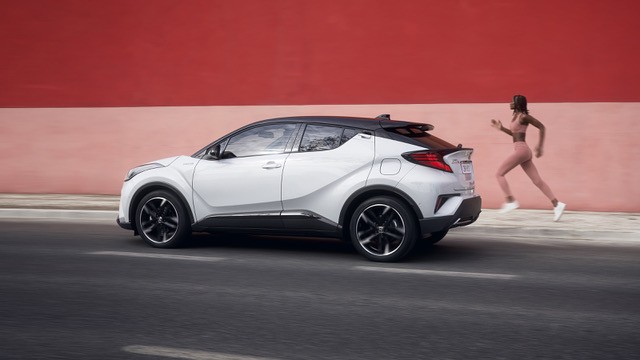 c-hr hybrid